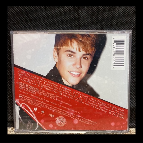 Justin Bieber- set of 2 CD’s -  “My World”- 2010 & “Under the Mistletoe” - used - Picture 6 of 7